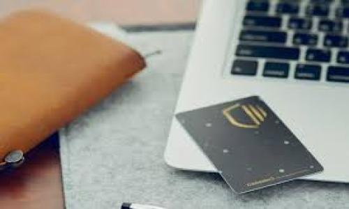 如何通过TPWallet删除观察钱包：详细步骤与技巧

TPWallet, 删除观察钱包, 数字货币, 钱包管理, 区块链技术/guanjianci

什么是TPWallet？
TPWallet是一款功能强大的数字货币钱包，它支持各种数字货币的存储与管理，尤其是在去中心化金融（DeFi）和非同质化代币（NFT）领域表现突出。用户不仅可以在TPWallet中进行交易，还可以使用它增加资金的流动性，参与多种投资项目。在这款钱包中，观察钱包功能让用户能够查看各种资产的实时状态，无需完全控制这些钱包。这种设计初衷旨在提供一个去中心化、安全且便捷的数字资产管理方案。

观察钱包的定义与用处
观察钱包就是允许用户查看某个钱包中的资产和交易记录，但没有权限进行资金的转移和操作。换句话说，它能够让用户获取到他们关心的某些资产信息，而不需要掌握该钱包的私钥。这对于希望关注某些投资项目的用户来说是非常实用的功能，能够有效降低资金风险，同时还能保持对资产的实时监控。

为什么需要删除观察钱包？
虽然观察钱包提供了信息查看的便利，但当这些钱包不再需要关注时，删除它们可以使TPWallet的界面更简洁，并减少信息的冗余。此外，随着用户数量的增加和关注项目的增多，长时间未使用的观察钱包可能会导致混淆，给用户带来不必要的困扰。清理不再使用的观察钱包，能够帮助用户更好地集中注意力在他们真正关心的投资项目和数字资产上。

 TPWallet删除观察钱包的步骤
现在，我们将详细介绍如何在TPWallet中删除观察钱包。步骤相对简单，但仍需谨慎，以确保您不会误删重要信息。

h4步骤一：打开TPWallet/h4
首先，确保您的设备已安装TPWallet。如果尚未安装，请前往各大应用商店下载并安装。打开TPWallet后，您会看到主界面，通常会展示您当前已添加的所有钱包。 

h4步骤二：找到您想要删除的观察钱包/h4
在点击“我的钱包”或者“资产管理”选项后，您将看到所有您添加的观察钱包列表。浏览这些钱包，定位到您想要删除的观察钱包。注意：您可能需要在列表中进行滚动，请确保选择正确。

h4步骤三：进入观察钱包的设置/h4
一旦找到您想删除的观察钱包，点击该钱包进入具体设置界面。在这里，您将会看到关于该钱包的详细信息，包括地址、资产情况和最近的交易记录。

h4步骤四：找到删除或移除选项/h4
在观察钱包的设置界面，通常会在右上角或者底部找到“删除”、“移除”或者“清除”选项。不同版本的TPWallet界面设计可能略有不同，但大致的操作流程是类似的。请仔细确认，确保点击的是您想要删除的钱包，而非其他钱包。

h4步骤五：确认删除/h4
当您点击删除后，TPWallet会弹出确认窗口，询问您是否确实要删除该观察钱包。这是为了防止误操作。在确认删除后，再次点击“确认”或“是”。如果您确定无误，操作便可完成。

删除观察钱包后的影响
删除观察钱包后，您将不再能够查看该钱包的资产和交易信息。如果未来需要重新关注该钱包，您需要通过钱包地址重新添加。请确保在删除前您已经对观测钱包内的重要信息进行了备份或记录，以免未来产生不便。如果您对于所持有的观察钱包存在一定的不确定性，建议在删除前暂时隐藏，而不是直接删除。

总结
TPWallet提供了一种简单却有效的方法，让用户能够管理自己的观察钱包。清理不再需要的观察钱包，能够提高应用使用的效率和体验。虽然删除观察钱包的操作相对简单，但用户仍需谨慎进行操作。在数字资产管理领域，合理的管理习惯是保障用户利益的重要基础。

常见问题解答
在使用TPWallet过程中，用户可能会遇到一些常见问题。以下是一些解答，便于用户在实际操作中参考：

h4删除观察钱包后能否恢复？/h4
一旦观察钱包被删除，所有有关该钱包的临时信息都会消失。如果您没有备份或记录，对于资产确认将无法再查看。如果有需要，建议在删除前做好充分的准备。

h4如何添加新的观察钱包？/h4
在TPWallet应用的主菜单中，找到“添加钱包”选项，输入您希望观察的钱包地址即可。您可以随时添加、删除或者管理您关注的观察钱包。

h4TPWallet是否支持所有类型的数字资产？/h4
TPWallet支持多种主流的数字资产，包括但不限于比特币、以太坊及ERC-20代币。用户可以根据自己的需求选择合适的资产进行管理。

h4观察钱包的安全性如何？/h4
由于观察钱包不存储私钥和助记词，因此资金的安全性得到了保障。但是，为了确保管理过程中没有信息的泄漏，建议用户定期更新应用程序，使用强密码并保持警惕。

通过以上的信息和步骤，相信大家在使用TPWallet时能更好地管理和删除观察钱包。确保对资产的有效监控和控制，将是数字资产安全和理财成功的关键。